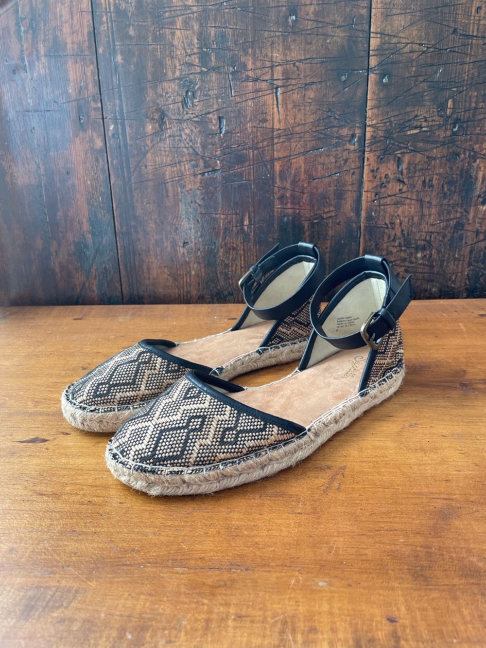 Seychelles Women’s Black and Beige Ankle Strap Espadrilles Size 8